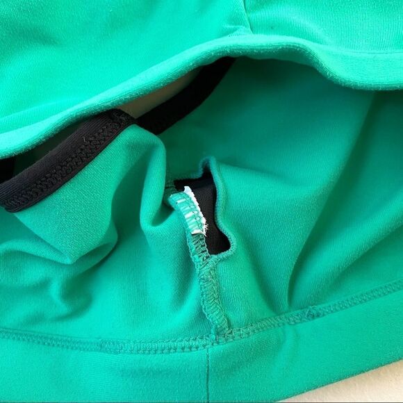 Fabletics Sports Bra No Size Tag Likely Size M or L - Picture 4 of 6